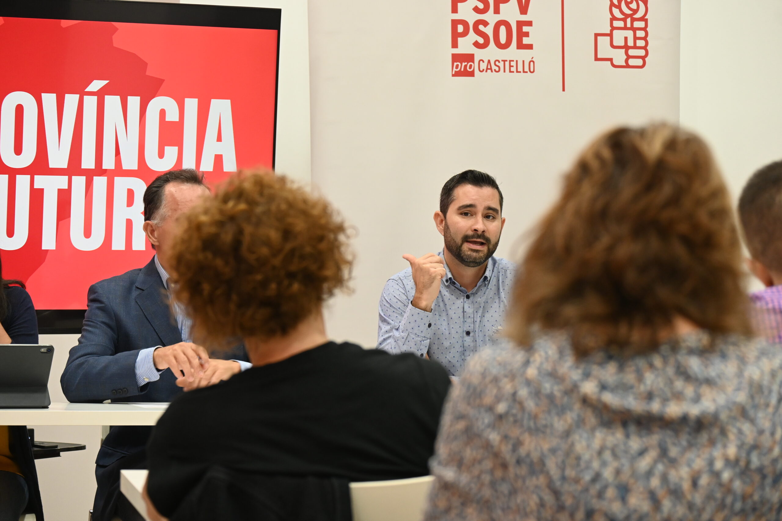 En este momento estás viendo Samuel Falomir valora la disposición del presidente Sánchez de dialogar con el azulejo para buscar una salida a la compleja situación que vive el sector
